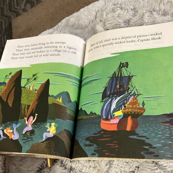 Little Golden books  Disneys Peter Pan vintage copyright 1952 - Picture 7 of 9